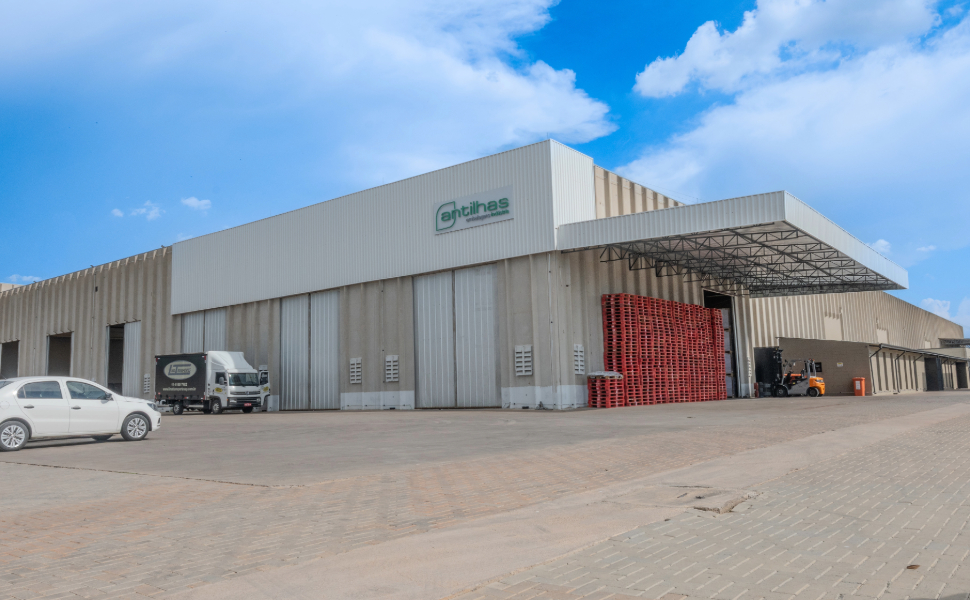Antilhas Embalagens inaugura nova unidade industrial em Salto e expande produção em 40%