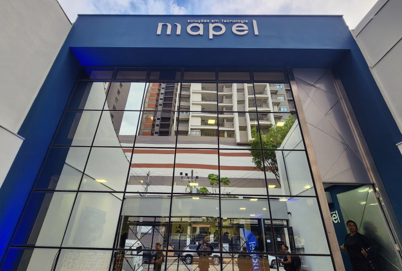 Mapel reúne profissionais do mercado de impressão na inauguração de sua filial em São Paulo