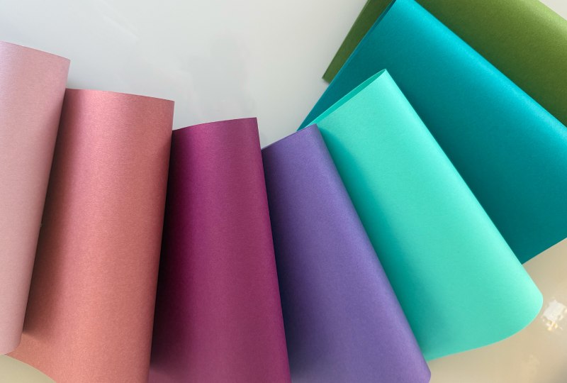 Fedrigoni Special Papers e Konita Brasil lançam novas linhas de papéis especiais