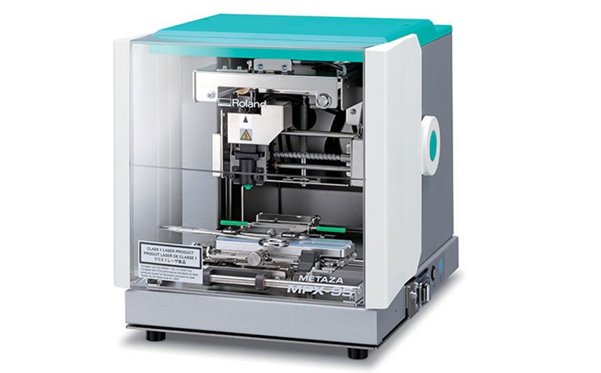Roland DG destaca equipamento para customização no mercado de brindes