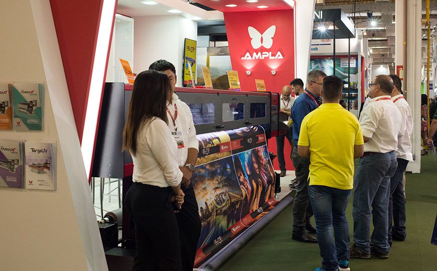 Ampla reforça fabricação nacional de impressoras de grande formato na ExpoPrint 2018  