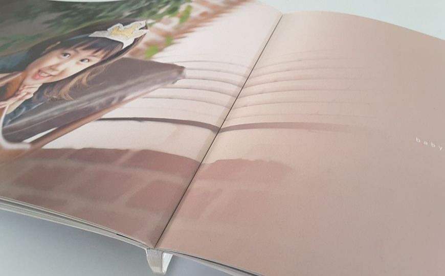 VersaPic lança equipamento pioneiro para slit book sem laminação para photobooks lay-flat (abertura 180º)